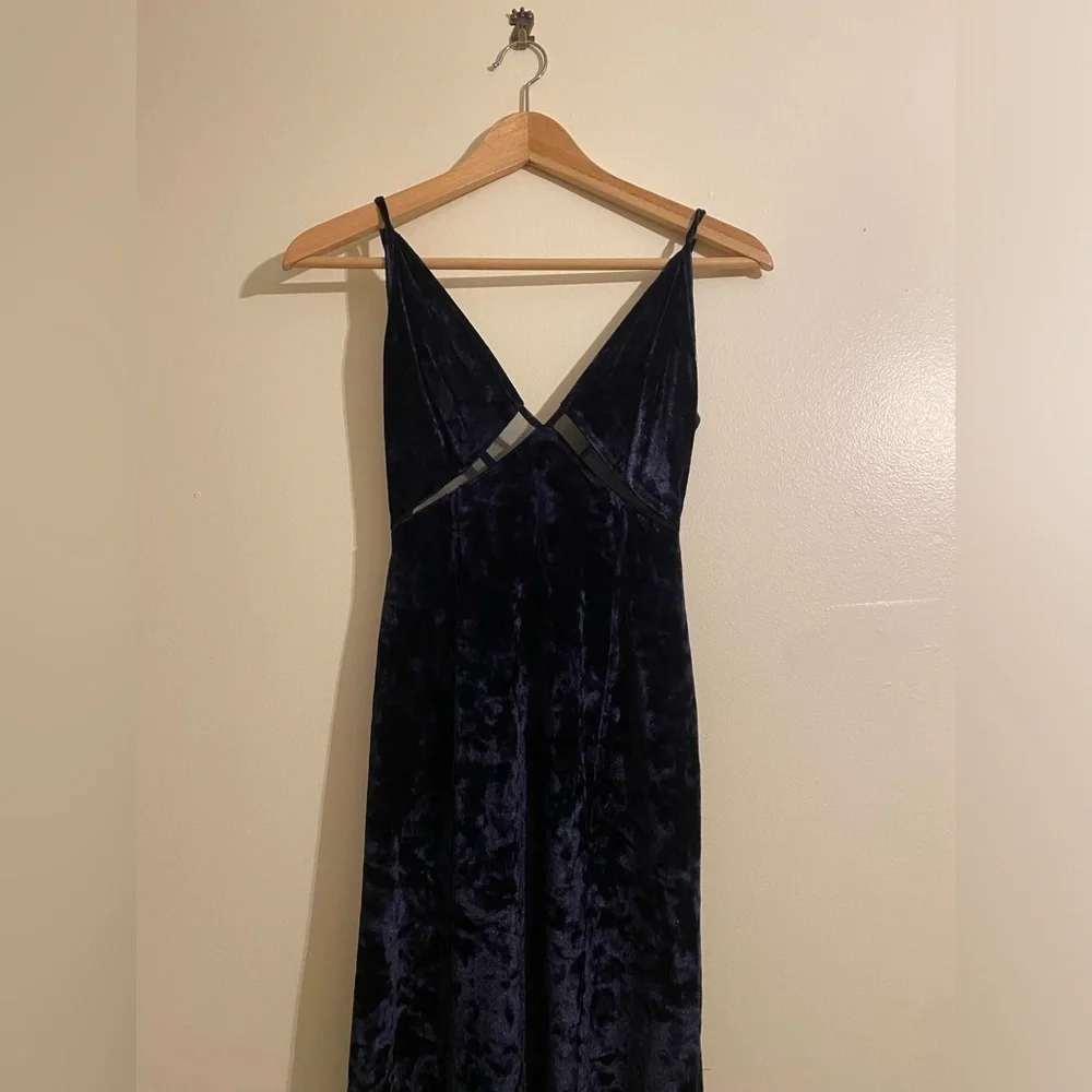 Free People Low Key Crushin Elegant Dark Navy Velvet Evening Dress . Size Xs